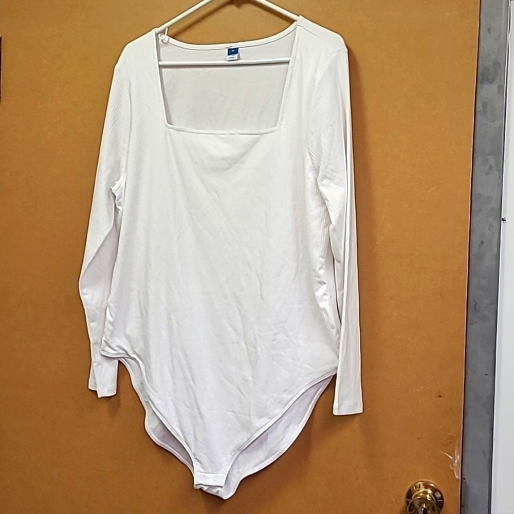Old Navy Size 4X White Square Necked Ribbed Bodysuit